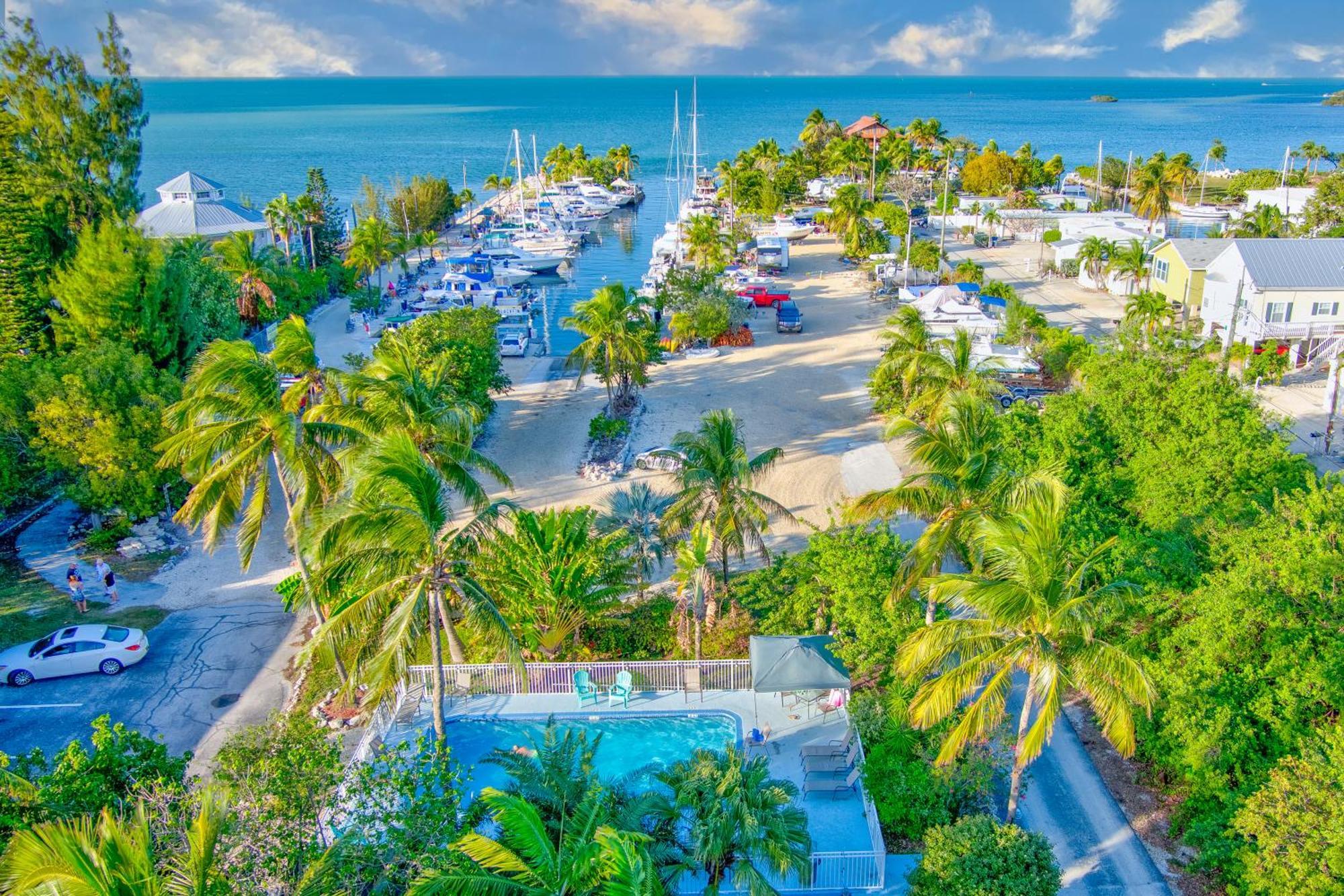 Blackfin Resort And Marina Marathon Exterior photo